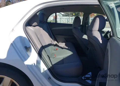 2012 Chevrolet Malibu Ls z USA, uszkodzony, nr VIN 1G1ZB5E06CF207218